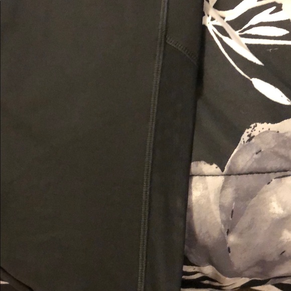 New limited edition bonded leggings - Picture 2 of 5